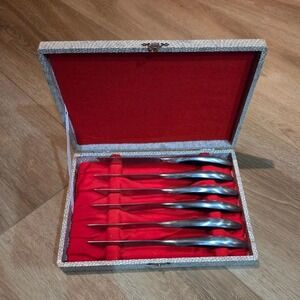 Vintage Set of 6 Stainless Steel Serrated Steak Knives in Box Made‎ in Japan